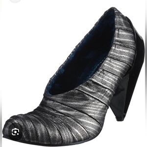 Irregular Choise Stylish Black and Silver Women's Heels